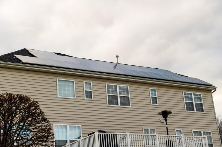 Shining a Light on Solar: Choosing the Right Solar Panels for Your Home Size in Sydney