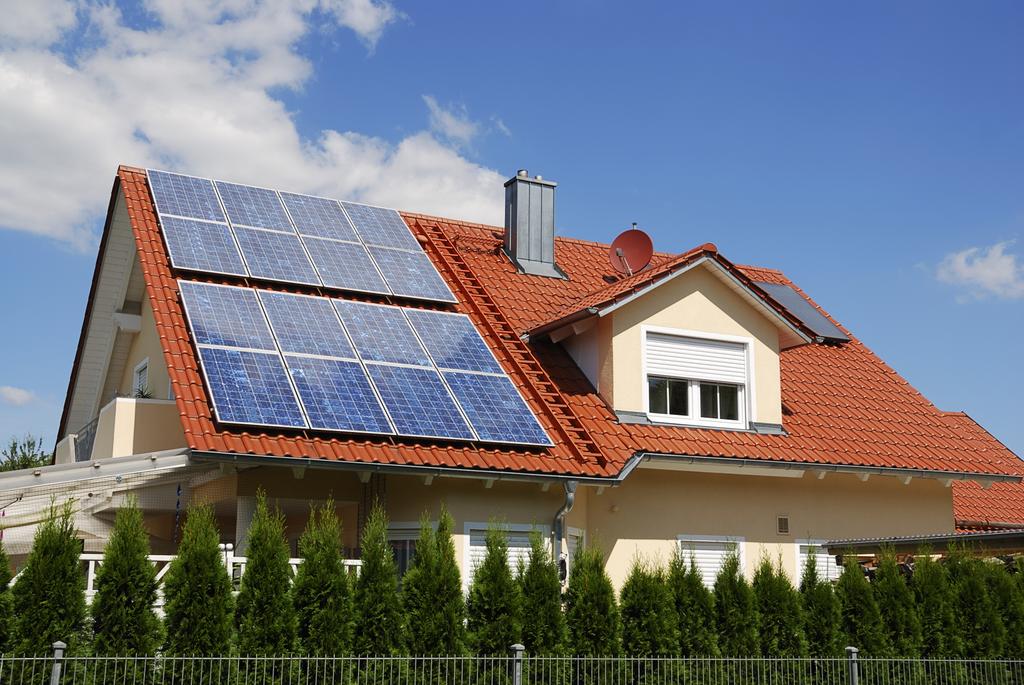 Understanding Solar Panel Warranties: A Homeowner’s Guide for Sydney Residents