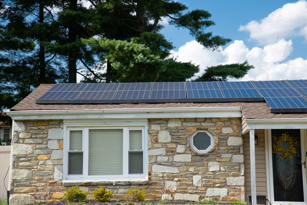 The Financial Benefits of Sustainable Living with Solar Panels in Sydney